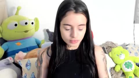 Snapshot of angeline__smith chatting on 8, 10, 2025 Angeline Smith  online show from 8, 10, 2025