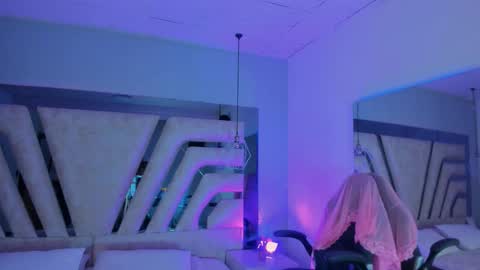 Angeline Heet online show from 16, 9, 2025