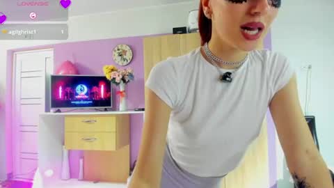 Snapshot of angelly_fox chatting on 24, 7, 2026 Angelli online show from 24, 7, 2026