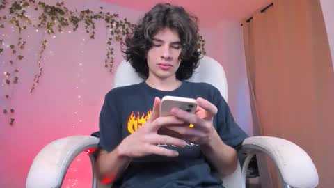 Snapshot of angelo_duarte chatting on 18, 2, 2026 Angel online show from 18, 2, 2026