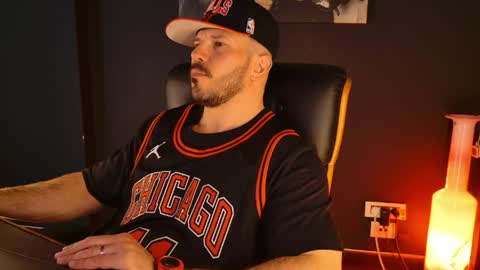 Snapshot of angeloeric chatting on 2, 4, 2026 BlackWolf online show from 2, 4, 2026