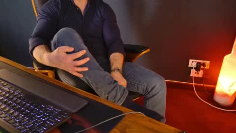 Snapshot of angeloeric chatting on 18, 4, 2026 BlackWolf online show from 18, 4, 2026