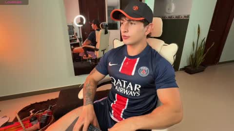 Snapshot of angeloferro1 chatting on 30, 1, 2025 Angelo Ferro online show from 30, 1, 2025