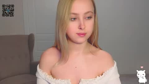 Im Chloe  i do FLASH BOOBS for new fan club online show from 19, 3, 2026