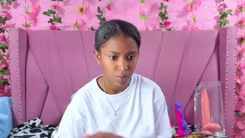 Anyega online show from 4, 12, 2025