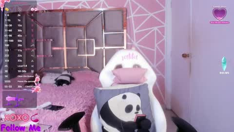 Anggi  online show from 10, 2, 2025