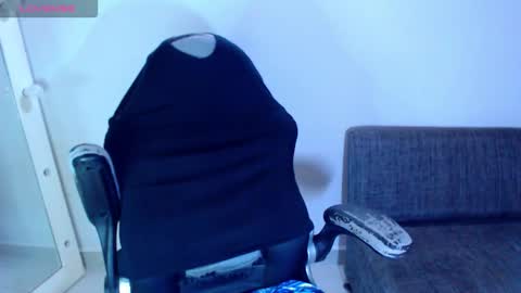 Snapshot of angie_dreamgirl chatting on 22, 2, 2026 IG angie dreamgirl01 online show from 22, 2, 2026