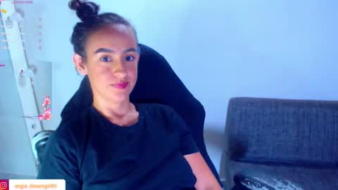 Snapshot of angie_dreamgirl chatting on 25, 2, 2026 IG angie dreamgirl01 online show from 25, 2, 2026