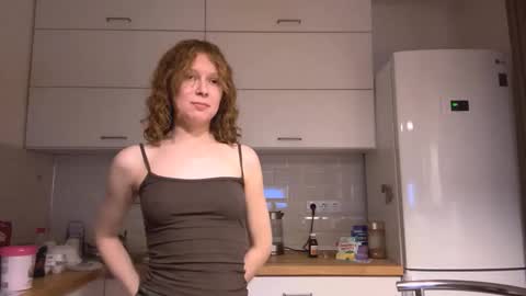 Hello My name is Sarah  im new model here and little but shy. online show from 21, 11, 2025