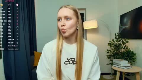 Violet online show from 5, 5, 2026