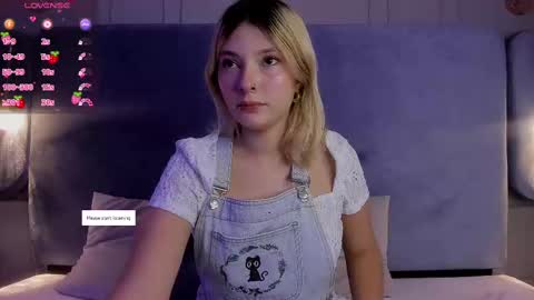 Snapshot of ania_mml chatting on 11, 9, 2025 Ania online show from 11, 9, 2025