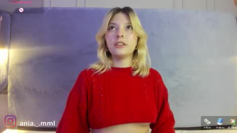 Snapshot of ania_mml chatting on 18, 9, 2025 Ania online show from 18, 9, 2025