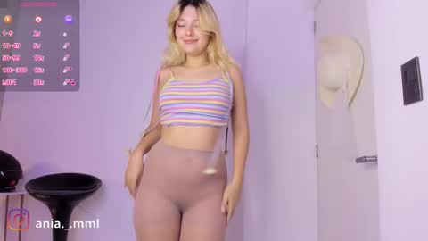 Snapshot of ania_mml chatting on 19, 9, 2025 Ania online show from 19, 9, 2025