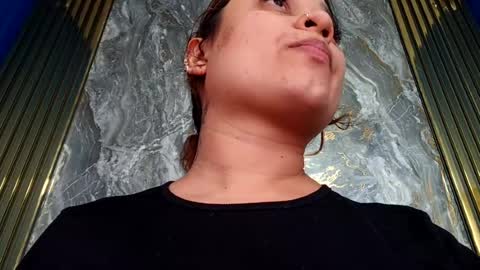 anie__saenz online show from 18, 6, 2026