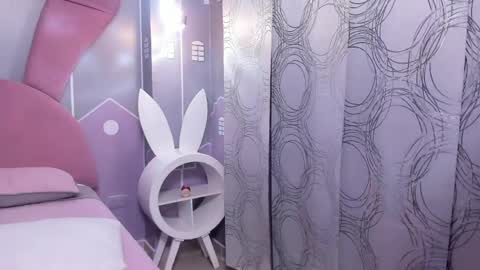 Anie online show from 11, 4, 2026