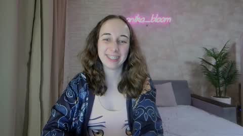 Snapshot of anikabloom chatting on 23, 1, 2025 anikabloom online show from 23, 1, 2025
