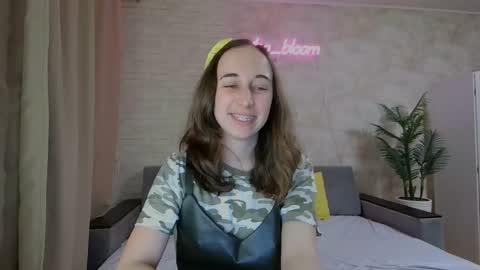 Snapshot of anikabloom chatting on 31, 1, 2025 anikabloom online show from 31, 1, 2025