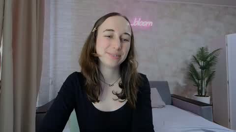 Snapshot of anikabloom chatting on 6, 2, 2025 anikabloom online show from 6, 2, 2025