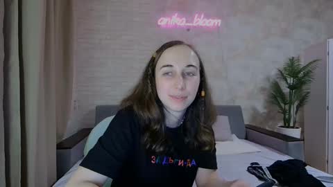 Snapshot of anikabloom chatting on 8, 2, 2025 anikabloom online show from 8, 2, 2025