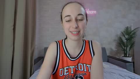 Snapshot of anikabloom chatting on 13, 2, 2025 anikabloom online show from 13, 2, 2025