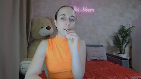 Snapshot of anikabloom chatting on 10, 3, 2025 anikabloom online show from 10, 3, 2025