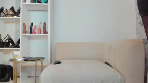 Luna online show from 2, 6, 2026