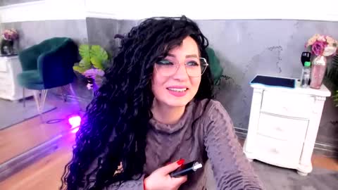 anissia teaser online show from 5, 3, 2025