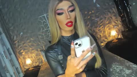 Snapshot of anitacruisze chatting on 9, 1, 2025 Miss Ann online show from 9, 1, 2025