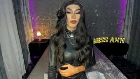 Snapshot of anitacruisze chatting on 18, 1, 2025 Miss Ann online show from 18, 1, 2025