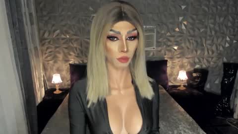 Snapshot of anitacruisze chatting on 21, 2, 2025 Miss Ann online show from 21, 2, 2025