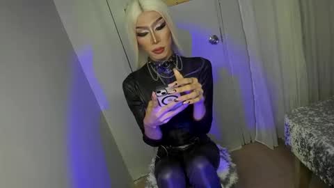 Snapshot of anitacruisze chatting on 8, 9, 2025 Miss Ann online show from 8, 9, 2025