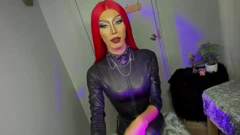 Snapshot of anitacruisze chatting on 10, 9, 2025 Miss Ann online show from 10, 9, 2025