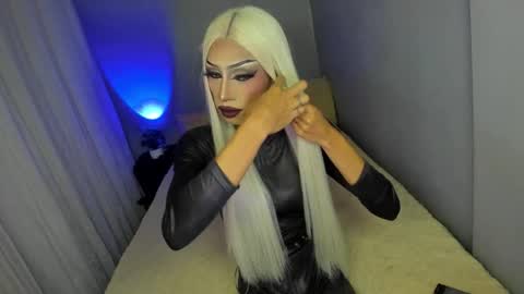 Snapshot of anitacruisze chatting on 2, 10, 2025 Miss Ann online show from 2, 10, 2025