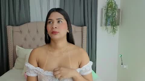 anittafoxx online show from 4, 7, 2026