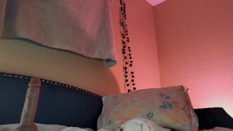 Anja or Ann - I answer to both online show from 28, 12, 2024