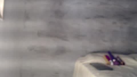 Hello My name is NaiaraPv is OPEN online show from 7, 3, 2025