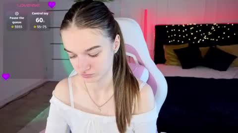 ann_woood online show from 8, 7, 2026