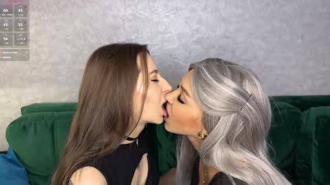 anna13121312 online show from 12, 1, 2025