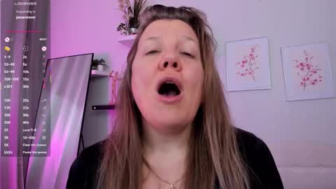 Anna online show from 17, 9, 2025