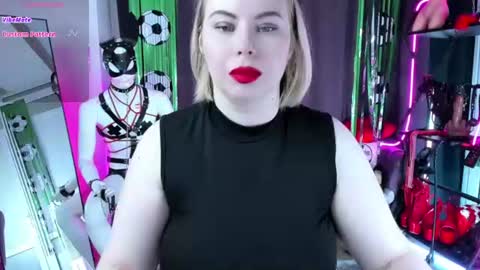 Snapshot of anna_maxwell chatting on 21, 7, 2026 Anna online show from 21, 7, 2026