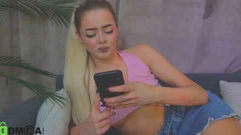 Anna online show from 6, 11, 2025