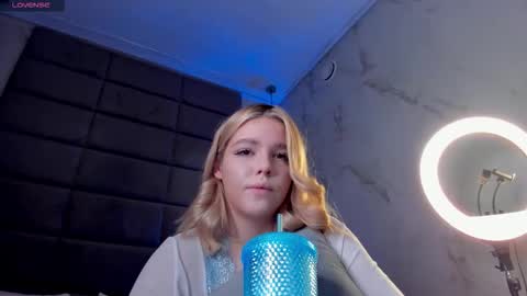 Anna online show from 27, 10, 2025