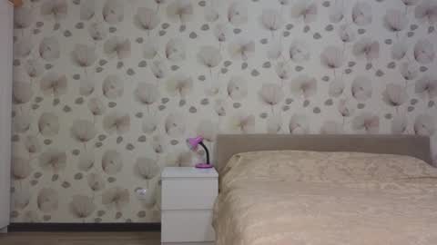 annabel_themoon online show from 12, 9, 2025