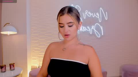 Anna Brooks  online show from 27, 1, 2025