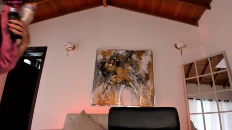 Anna Brooks  online show from 22, 11, 2025