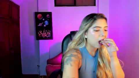 Ana Foxxx online show from 21, 6, 2026