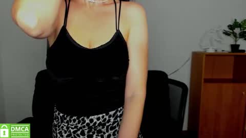 Snapshot of annakillian_kiss chatting on 11, 9, 2025 Anna online show from 11, 9, 2025