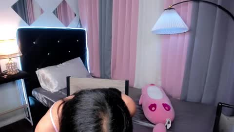 AshyElliston online show from 22, 1, 2025