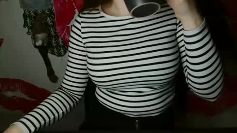 Bella online show from 7, 11, 2025