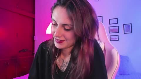 Snapshot of anne_bloom_ chatting on 15, 12, 2024 Anne online show from 15, 12, 2024